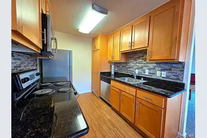 900 Cambridge Drive #122, Benicia, CA 94510 - Photo 3