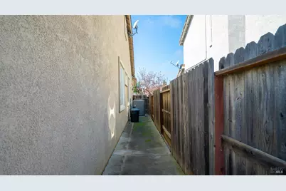 1803 Sanger Peak Way, Antioch, CA 94531 - Photo 37