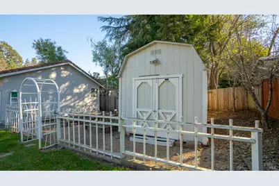 421 Oakwood Circle, Fairfield, CA 94534 - Photo 39