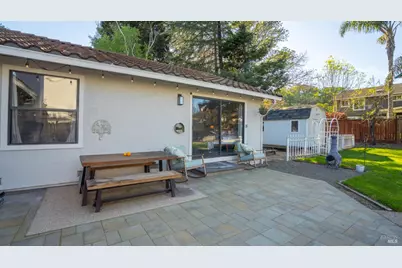421 Oakwood Circle, Fairfield, CA 94534 - Photo 33