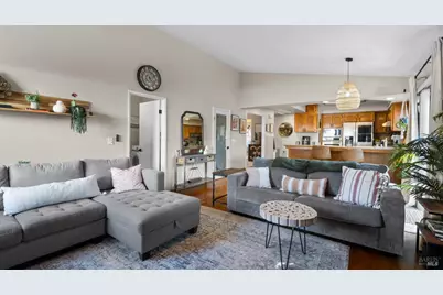 421 Oakwood Circle, Fairfield, CA 94534 - Photo 17