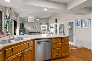 421 Oakwood Cir, Fairfield, CA 94534 - Photo 13