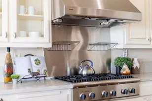 1143 Castle Oaks Dr, Napa, CA 94558 - Photo 9