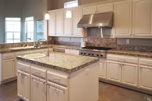 1161 Castle Oaks Dr, Napa, CA 94558 - Photo 11