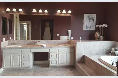 1161 Castle Oaks Drive, Napa, CA 94558 - Photo 21