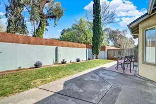 329 Ridgecrest Cir, Suisun City, CA 94585 - Photo 45