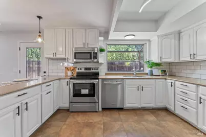 1661 Fairfield Avenue, Fairfield, CA 94533 - Photo 11