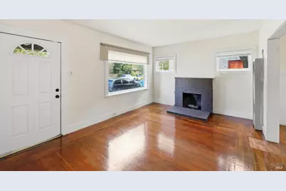 220 Carrillo Street, Santa Rosa, CA 95401 - Photo 5