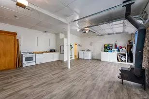 1096 W Standley St, Ukiah, CA 95482 - Photo 35