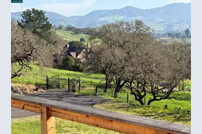 2087 1st Avenue, Napa, CA 94558 - Photo 19