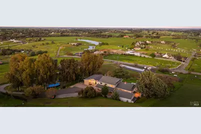 7413 English Hills Road, Vacaville, CA 95688 - Photo 91