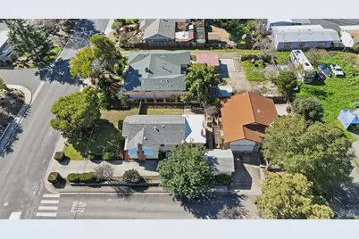 639 E 5th Street, Benicia, CA 94510 - Photo 47