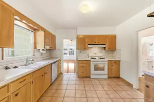 639 E 5th St, Benicia, CA 94510 - Photo 9
