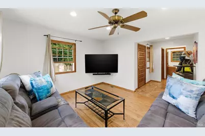 639 E 5th Street, Benicia, CA 94510 - Photo 33