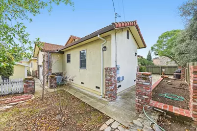 639 E 5th Street, Benicia, CA 94510 - Photo 43