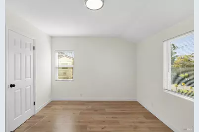 8 Corte Dorado Court, Benicia, CA 94510 - Photo 23