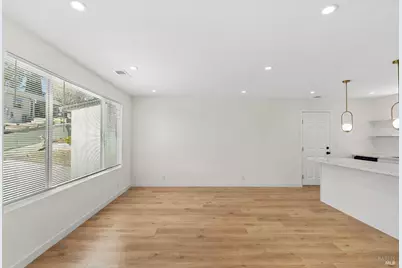 8 Corte Dorado Court, Benicia, CA 94510 - Photo 5