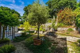 382 Lakeview Dr, Napa, CA 94559 - Photo 67