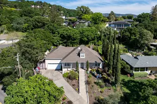 382 Lakeview Dr, Napa, CA 94559 - Photo 1