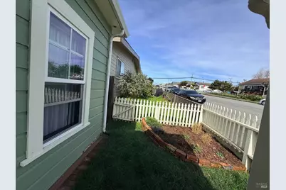 147 N McPherson Street, Fort Bragg, CA 95437 - Photo 3