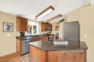 1021 Arroyo Grande Dr, Napa, CA 94558 - Photo 17