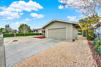 129 Carlsbad Circle, Vacaville, CA 95687 - Photo 3