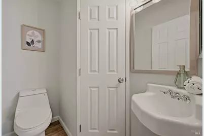 2151 W Steele Lane, Santa Rosa, CA 95403 - Photo 17