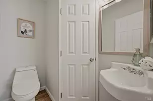 2151 W Steele Ln, Santa Rosa, CA 95403 - Photo 17