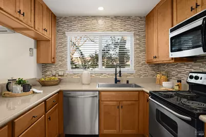 225 Burt Street #3, Santa Rosa, CA 95407 - Photo 3