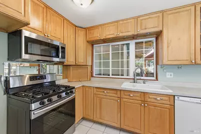 341 La Crosse Avenue, Santa Rosa, CA 95409 - Photo 9