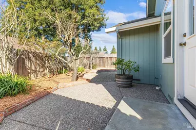 2257 White Chapel Court, Santa Rosa, CA 95401 - Photo 37