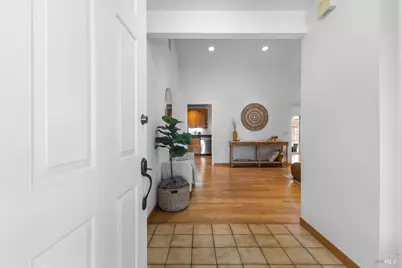 2257 White Chapel Court, Santa Rosa, CA 95401 - Photo 3