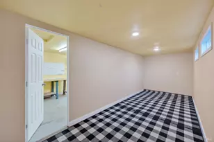 153 S Seymour St, Napa, CA 94559 - Photo 41