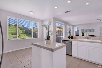 1014 Sandhurst Drive, Vallejo, CA 94591 - Photo 25