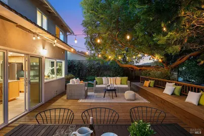 116 Twelveoak Hill Drive, San Rafael, CA 94903 - Photo 3