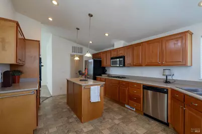 32 Yorkshire Drive, Santa Rosa, CA 95401 - Photo 19