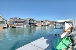 35 W Pier, Sausalito, CA 94965 - Photo 17