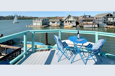 35 W Pier, Sausalito, CA 94965 - Photo 15