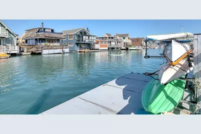 35 W Pier, Sausalito, CA 94965 - Photo 31