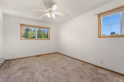 692 Linwood Street, Vacaville, CA 95688 - Photo 25