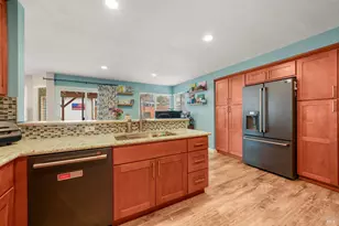 300 Robin Cir, Vacaville, CA 95687 - Photo 15