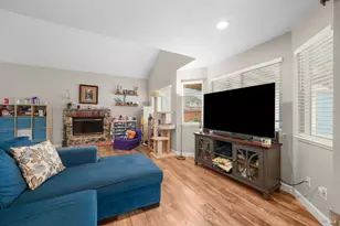 300 Robin Cir, Vacaville, CA 95687 - Photo 11