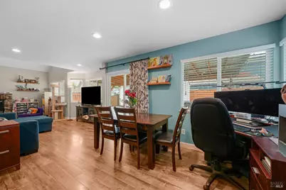 300 Robin Circle, Vacaville, CA 95687 - Photo 17