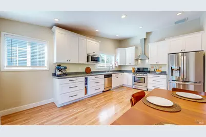 2400 Copperfield Drive, Santa Rosa, CA 95401 - Photo 3