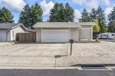 6498 Jacaranda Street, Rohnert Park, CA 94928 - Photo 5