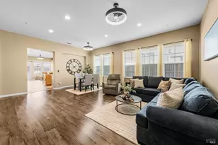 624 Emerald Hills Cir, Fairfield, CA 94533 - Photo 7