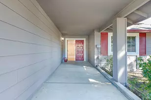 8886 Oakmont Dr, Santa Rosa, CA 95409 - Photo 3