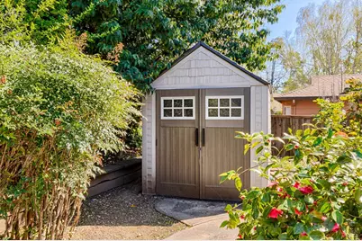 8886 Oakmont Drive, Santa Rosa, CA 95409 - Photo 41