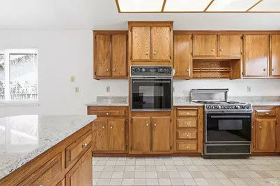 8886 Oakmont Drive, Santa Rosa, CA 95409 - Photo 11