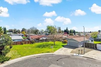 154 Brockton Court, Vacaville, CA 95687 - Photo 3